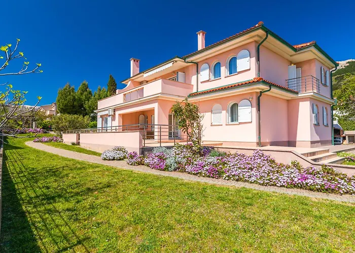 Apartamento Daisy With A Garden