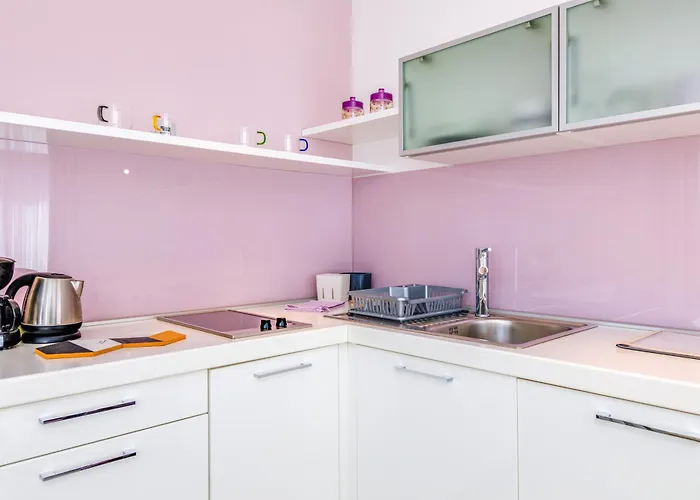 Daisy With A Garden * Baška