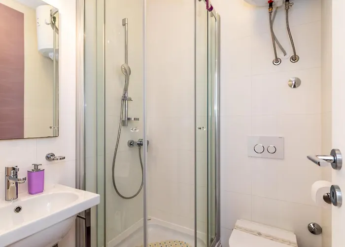 Apartamento Daisy With A Garden *